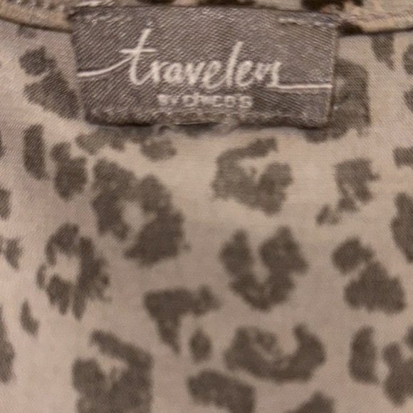 Chicos travelers cardigan animal print cheetah brown tan see measurements ruffle - Picture 2 of 6